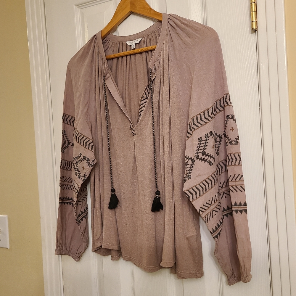Lucky Brand Long Sleeve V-Neck Tassel, Boho Peasant Flowy Crop Top, Size XL - Picture 2 of 9